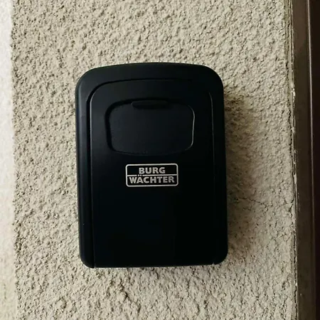 широк център варна15 минути до центъра *