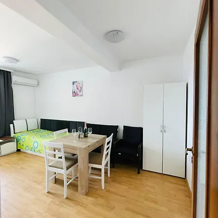 широк център варна15 минути до центъра * Varna