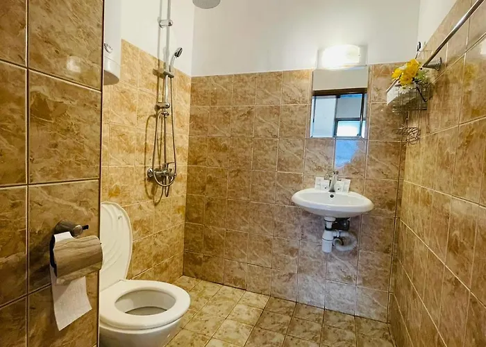 широк център варна15 минути до центъра Appartement Varna