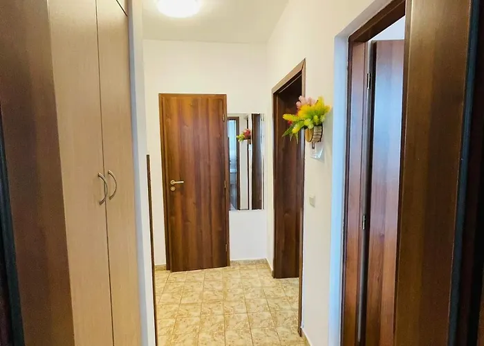 Appartement широк център варна15 минути до центъра